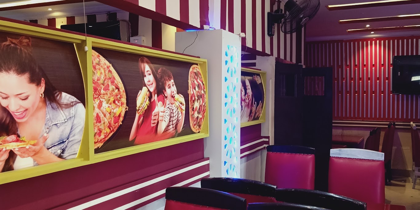pizza corner larkana