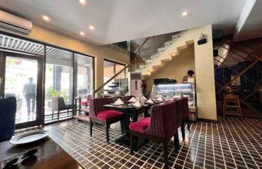 street-1-cafe